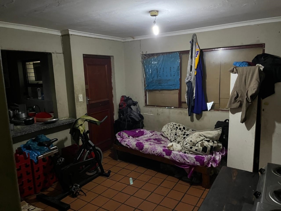  Bedroom Property for Sale in Maitland Western Cape